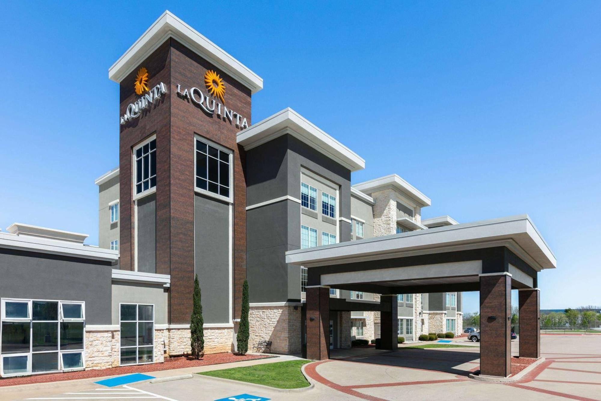 La Quinta Inn & Suites By Wyndham Ft Worth-Burleson megye Kültér fotó